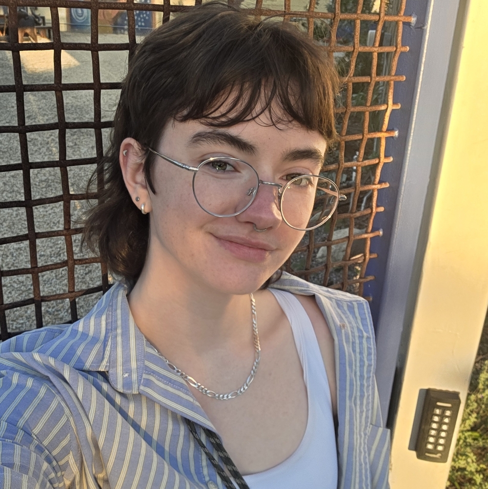 Meet your Posher, Alex